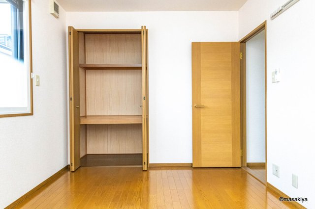 ロイヤル・ウイング　Eの収納