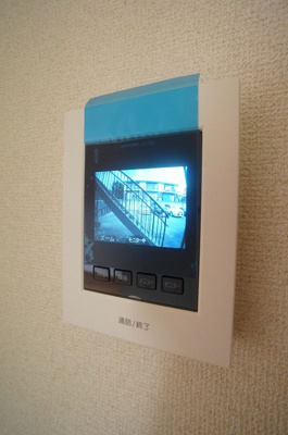 【セキュリティ】 | ヴェルデ仲町台A【SHM】 | 防犯対策に有効なモニターホン付きです！突然の来客にもバッチリ対応できちゃいます☆