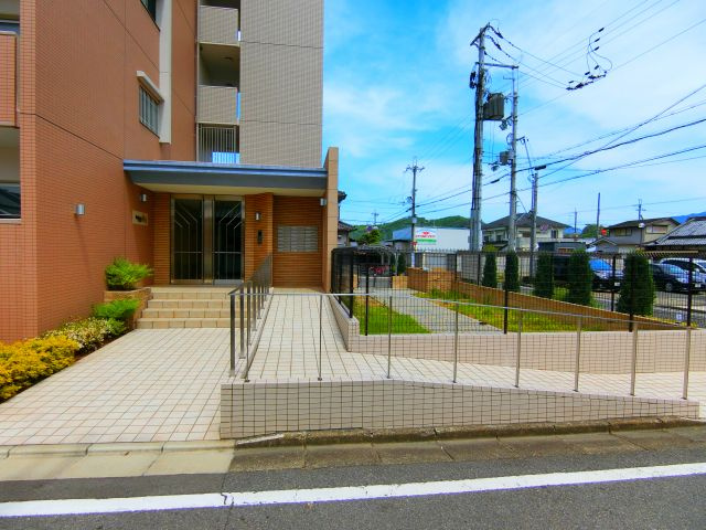 メゾン錦Ⅱのエントランス