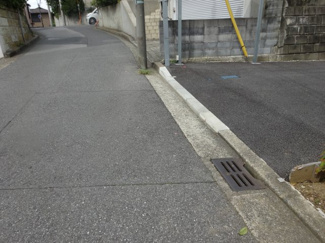 【前面道路含む現地写真】 | 千葉市中央区登戸　土地　千葉駅 | 千葉市中央区登戸　土地　千葉駅
お車の出し入れも安心です！