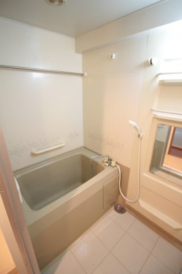 【浴室】 | アディーレ八尾