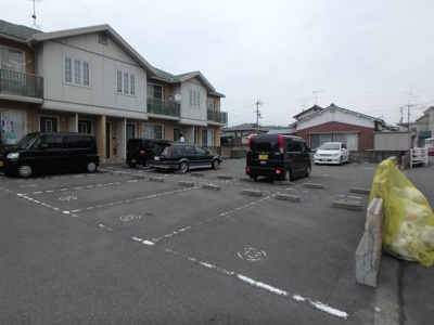 【駐車場】 | ディアスブランシェJ・