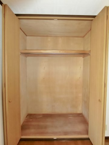 南日当貸家Dの収納