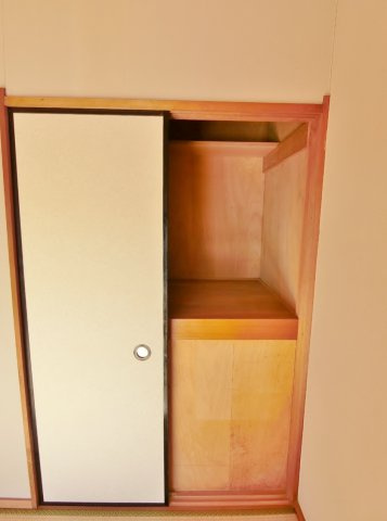 南日当貸家Dの収納