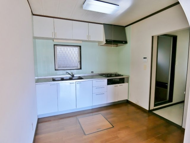 南日当貸家Dの居間・リビング