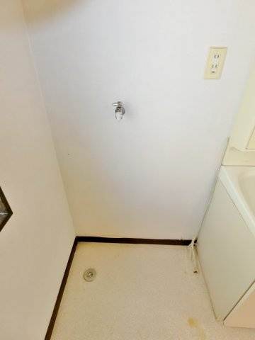 南日当貸家Dの設備|室内洗濯機置き場有り