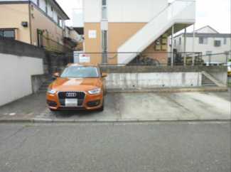 【駐車場】 | いつでも目の届く敷地内に駐車場があります♪荷物がかさばりがちなお買物にも、敷地内駐車場があると便利ですよね☆