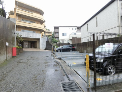 【駐車場】 | ロータリーパレス菊名 | 機械式駐車場