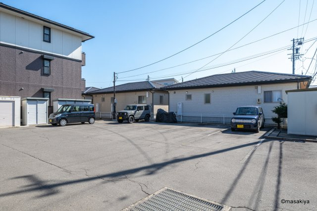 シェルブール　二番街の駐車場