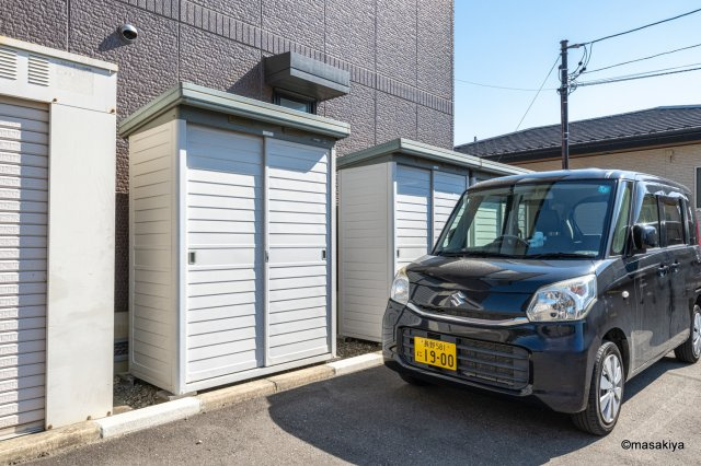 シェルブール　二番街の駐車場