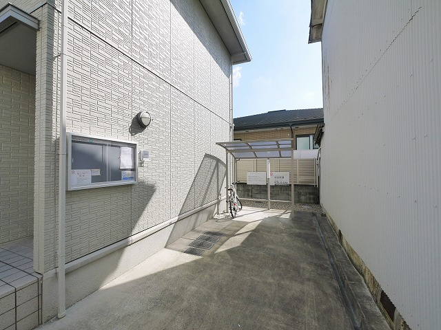 サンハイム参番館の駐車場