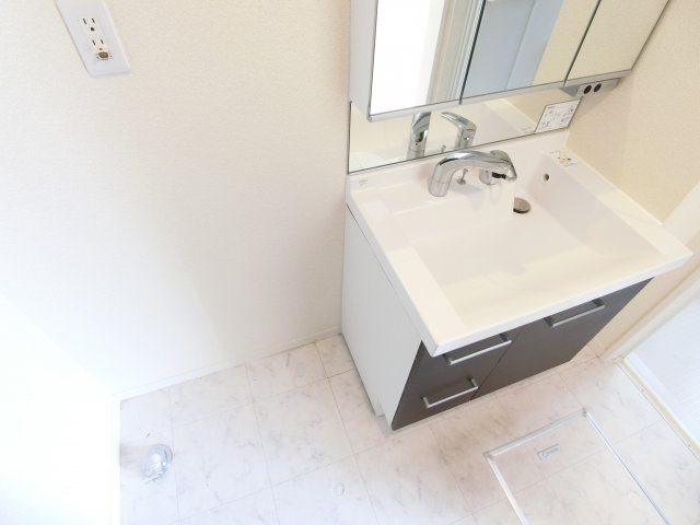 シャーメゾンオークの洗面所