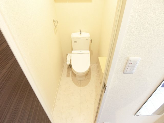 シャーメゾンオークのトイレ