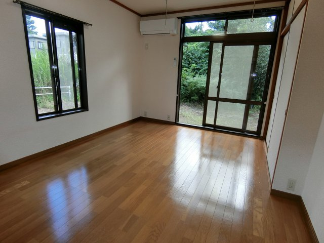 ラ・メゾンⅢの居間・リビング