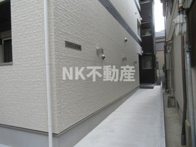 【エントランス】 | ノイヴェル長瀬（長瀬賃貸） | 毎日通るエントランスはこのようになっています