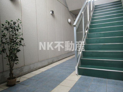 【エントランス】 | INOVE小阪(八戸ノ里賃貸） | 毎日通るエントランスはこのようになっています