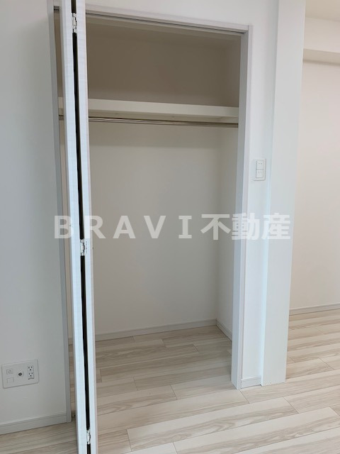GAUDI（ガウディ）　BRAVI不動産の収納|【GAUDI（ガウディ）】こまごまとしたものを収納できそうですね