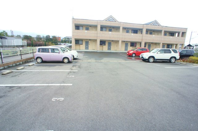 ファインコート北野I【10,000円キャッシュバック対象物件】の駐車場|駐車場です