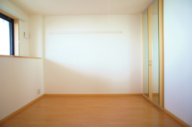 ファインコート北野I【10,000円キャッシュバック対象物件】の寝室|ゆとりの広さです