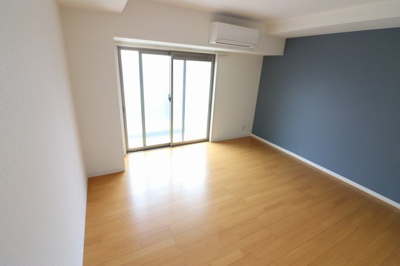 【洋室】 | LasperanzaKyobashi | ゆったりした洋室です