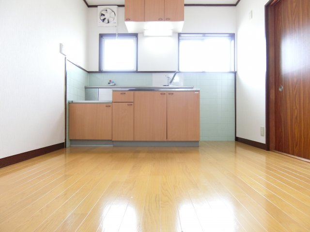 末広マンションの居間・リビング