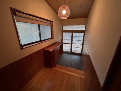 【玄関】 | 廿日市市原字虹ヶ谷　戸建