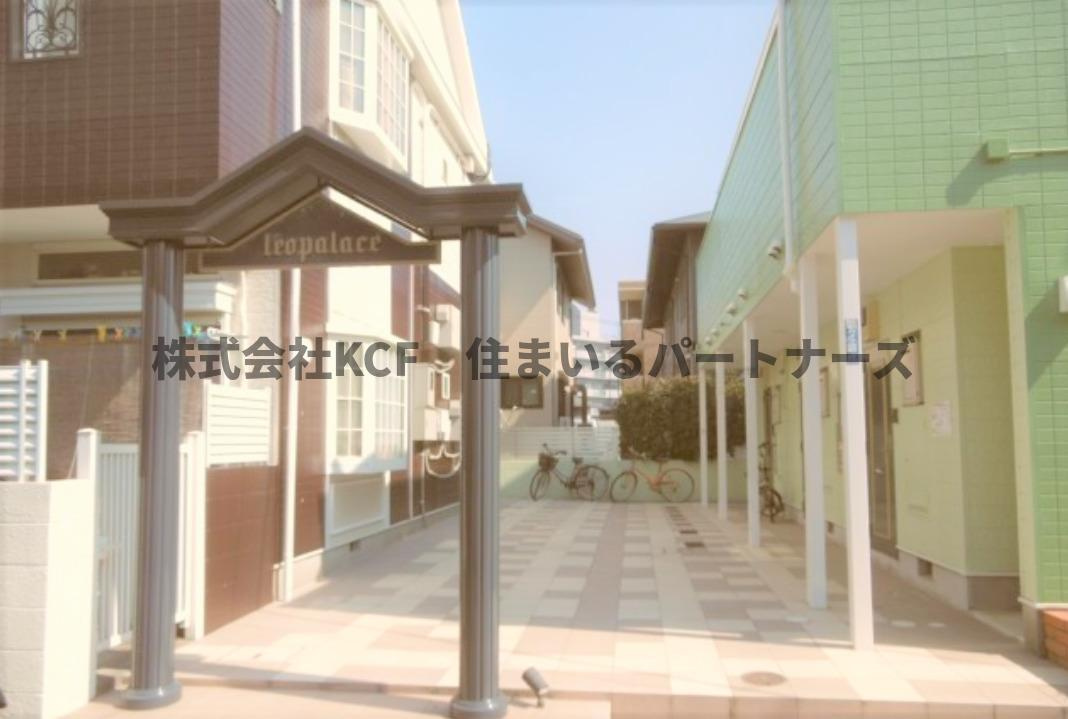 レジデンス津福本町Ⅱのエントランス|建物の内部です