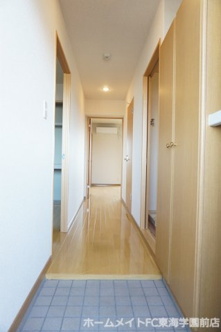 熊本市北区鶴羽田４丁目の賃貸マンションの玄関