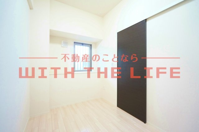 グラン クレール【キャッシュバック対象物件】の寝室|開放的な寝室です