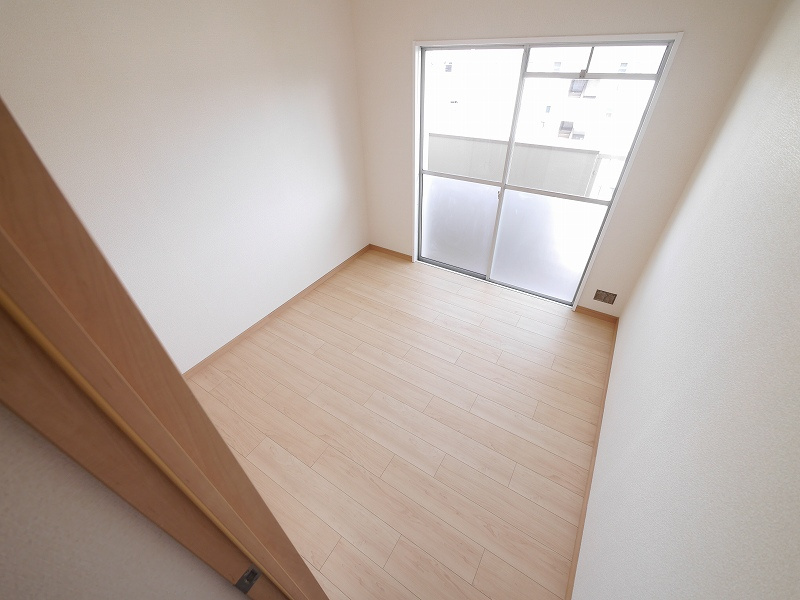 鈴蘭台第3住宅の洋室