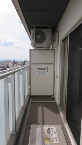 オルフェアレジデンス難波のバルコニー