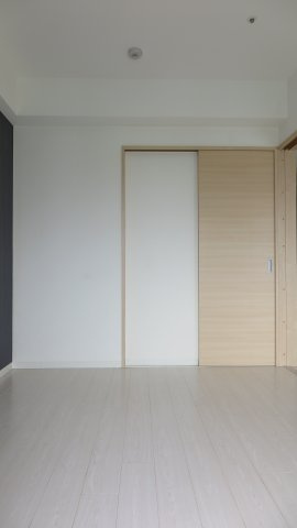 オルフェアレジデンス難波の洋室