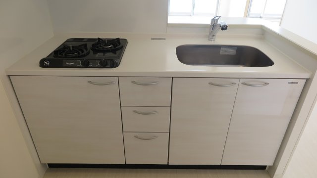 オルフェアレジデンス難波のキッチン