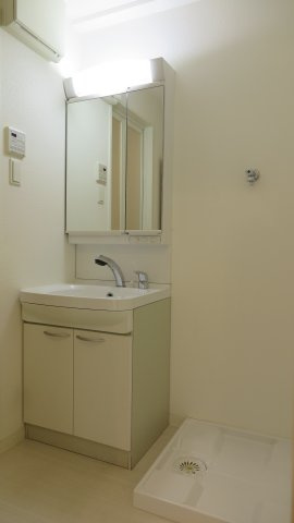 オルフェアレジデンス難波の洗面所