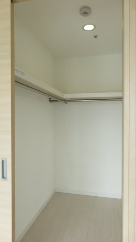 オルフェアレジデンス難波の収納