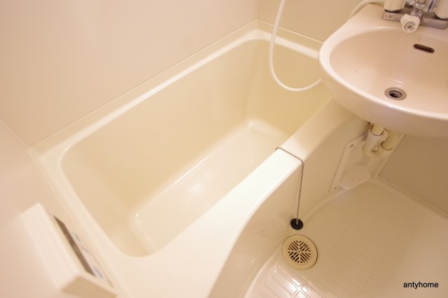 ニューシティアパートメンツ西天満　仲介手数料無料の浴室