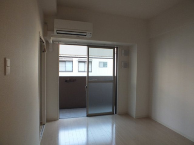 【洋室】 | ヴィハーラ北天満