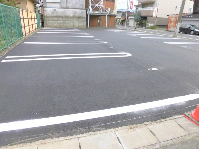 大垣市南高橋町パーキングの駐車場