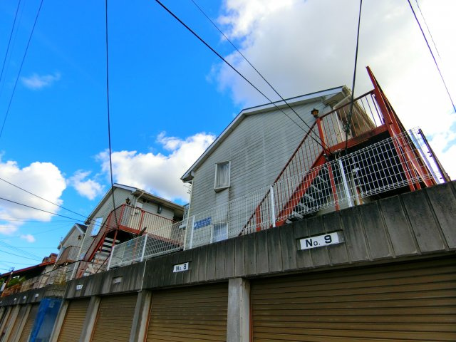 パインリーフ泉ヶ丘の外観