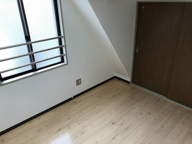 コーポラス花見川の洋室