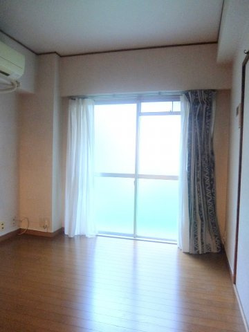 マンション第5松戸の寝室