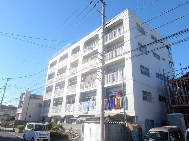 マンション第5松戸の外観