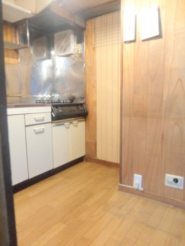松戸市西馬橋広手町の賃貸マンションの居間・リビング