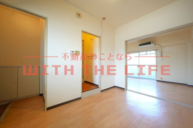 レスピラールⅡ【キャッシュバック対象】の居間・リビング|こちらの居間で趣味の時間をお楽しみください