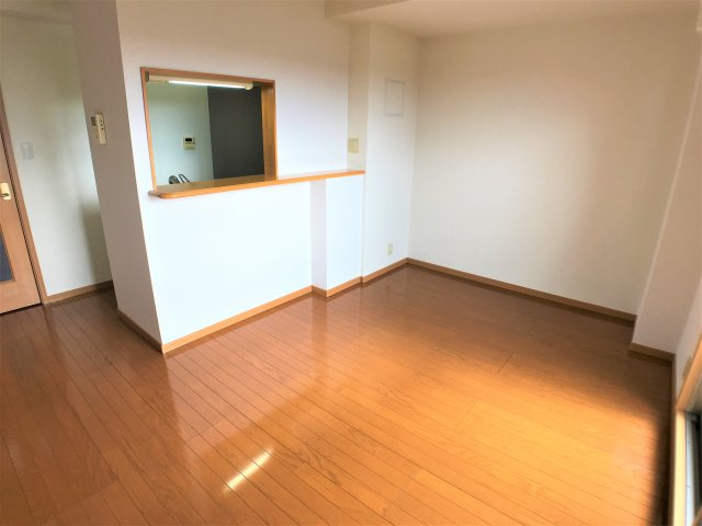 メゾンまえはたⅢの居間・リビング