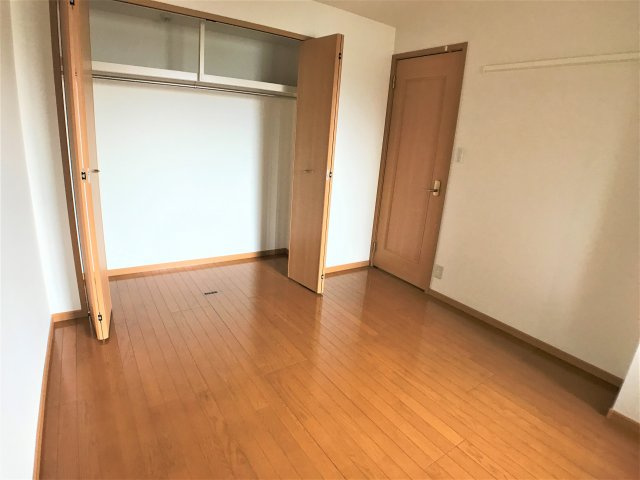 メゾンまえはたⅢの洋室