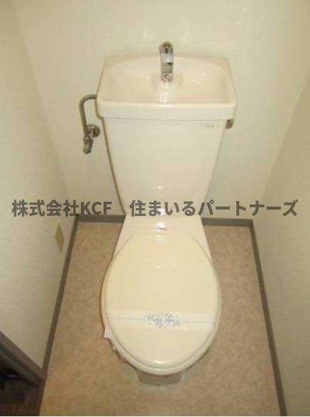 ロマネスク通町第2のトイレ|落ち着いた色調のトイレです