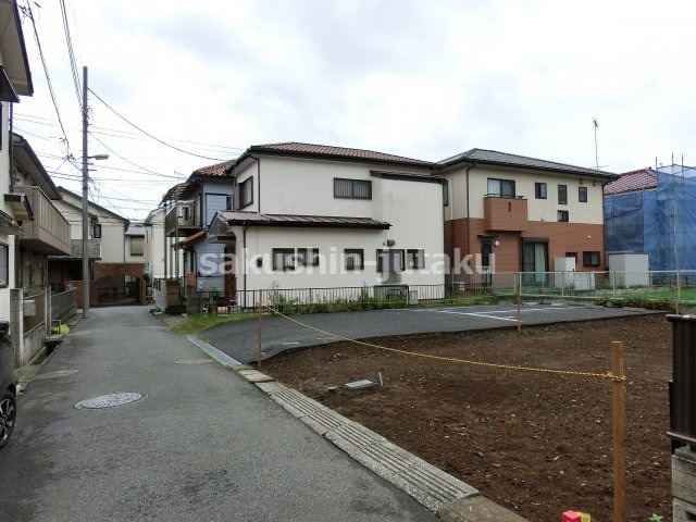 八千代台東３丁目　売地の前面道路含む現地写真|八千代台東３丁目　売地　更地　約５３坪の整形地　建築条件無し　南東側道路面　第一種低層住居専用地域　公営水道・都市ガス・本下水　