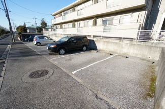 【駐車場】