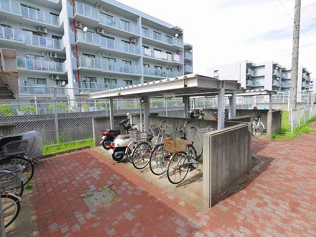 ローレルコートエスタ高の原　5号棟のその他共用部分